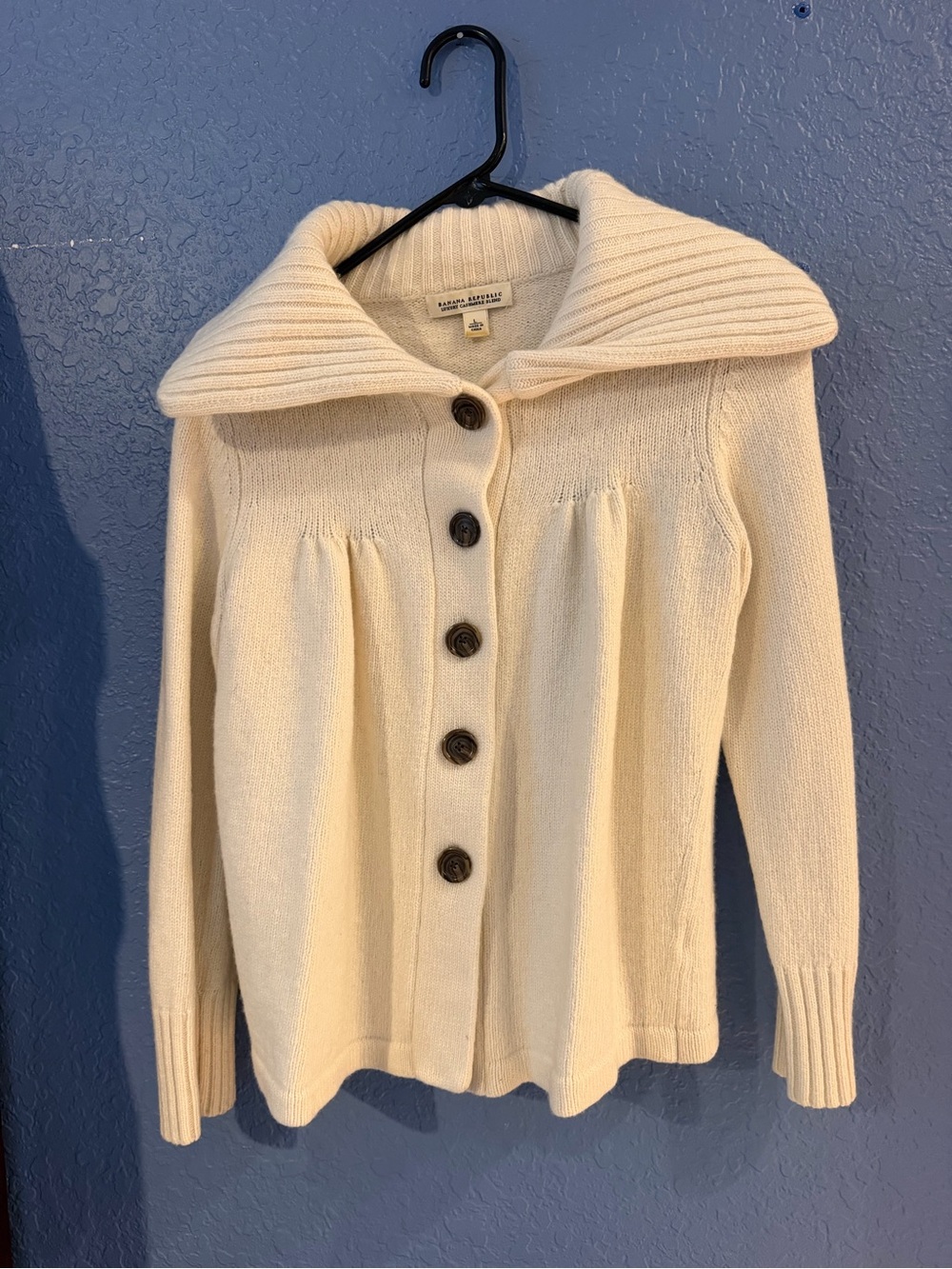 Banana Republic Cream Button-Front Wide Collar Knit Cardigan